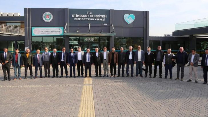 Etimesgut Belediye Başkanı Enver Demirel, Etimesgut İnşaat Müteahhitler Derneği üyelerimize tesisleri gezdirdi.