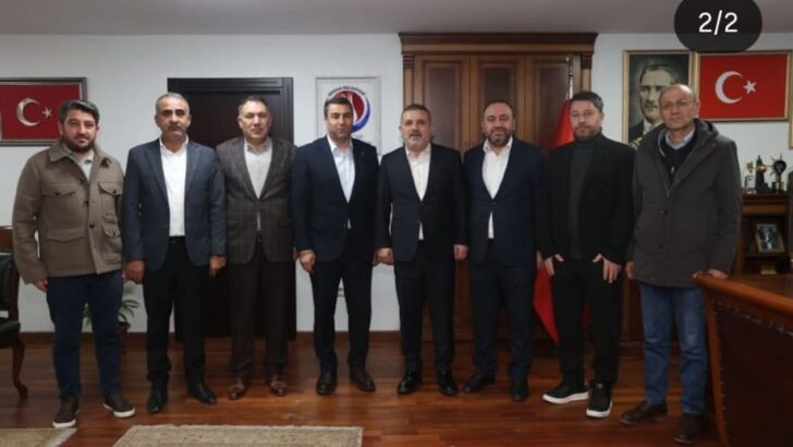 Dernek Başkanımız Sayın Erhan Tusun ve yönetim kurulu üyelerimiz, Sincan Belediye Başkanı Murat ERCAN ı makamında ziyaret etti.