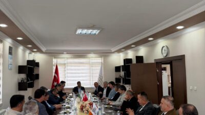 ATO BAŞKAN VEKİLİ SAYIN HALİL İBRAHİM YILMAZ , ALTINDAĞ  MÜTEAHHİTLER DERNEK BAŞKANI SAYIN ERDAL İPEK VE YÖNETİM EKİBİ DERNEĞİMİZİ ZİYARET ETTİLER.