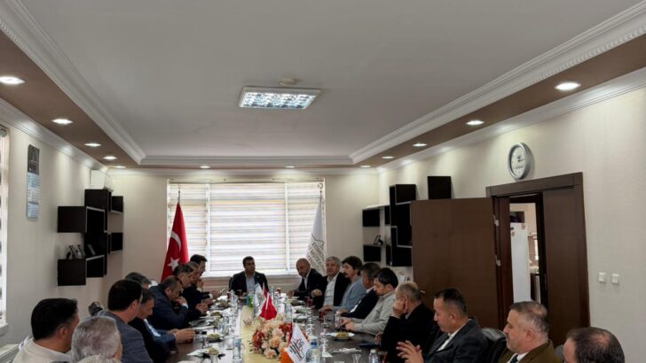 ATO BAŞKAN VEKİLİ SAYIN HALİL İBRAHİM YILMAZ , ALTINDAĞ  MÜTEAHHİTLER DERNEK BAŞKANI SAYIN ERDAL İPEK VE YÖNETİM EKİBİ DERNEĞİMİZİ ZİYARET ETTİLER.
